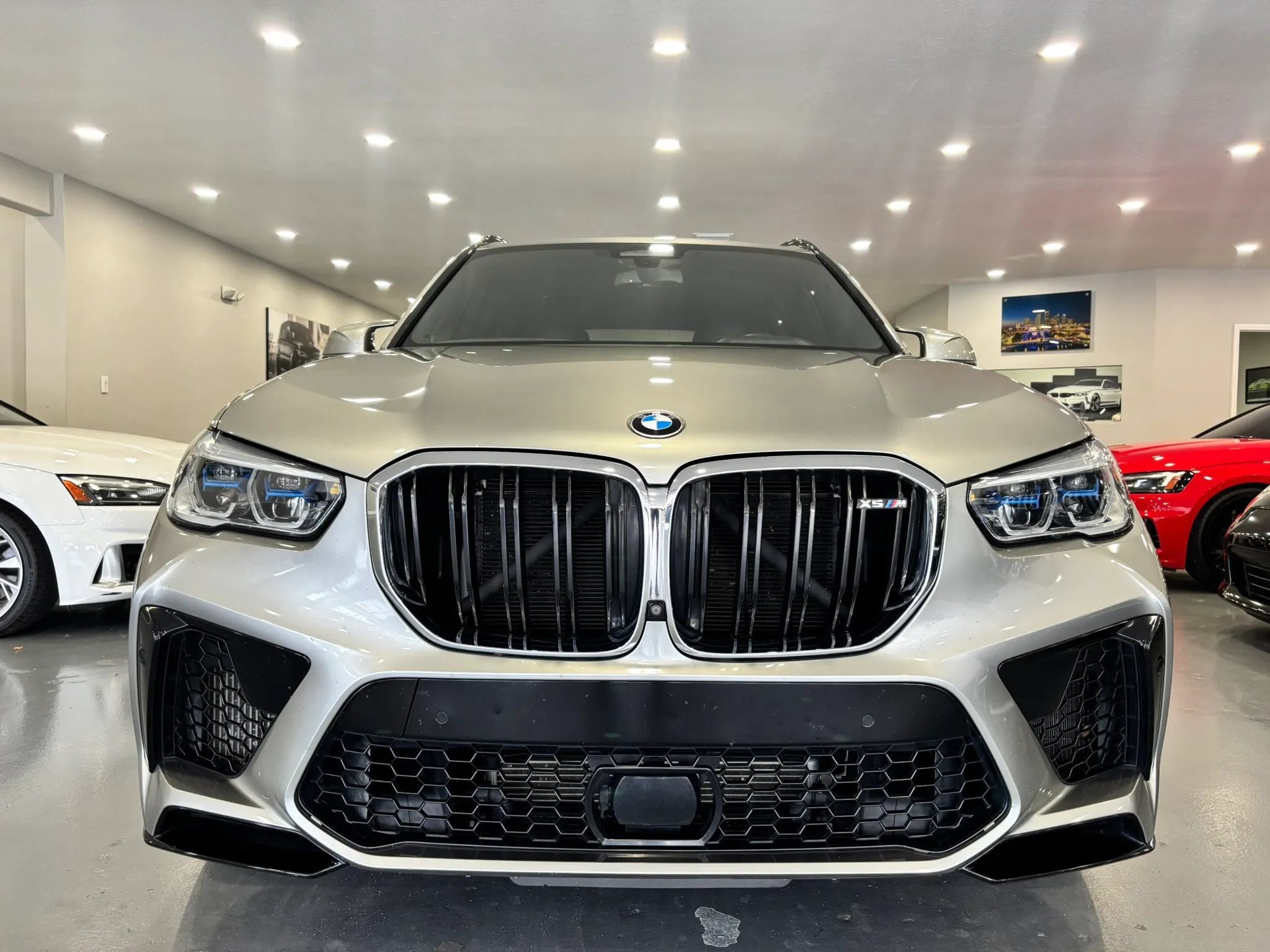 Used 2020 BMW X5 M w/ Executive Package AWD/4WD image 2