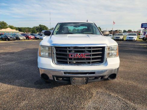 Used 2009 GMC Sierra 2500 W/T w/ Snow Plow Prep Package AWD/4WD image 12