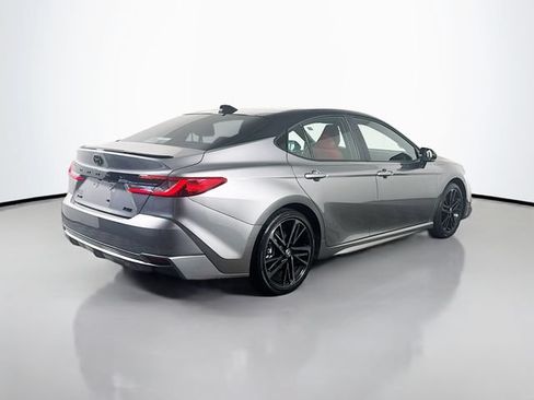 Used 2025 Toyota Camry XSE FWD image 8