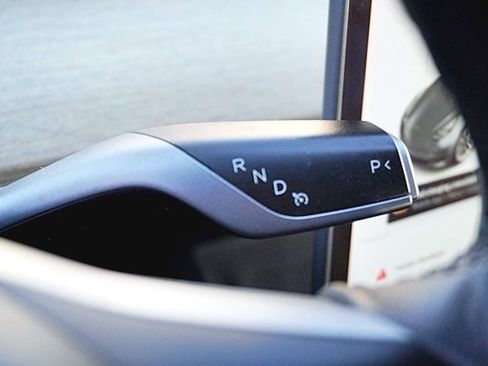 Used 2022 Tesla Model 3 Long Range image 34