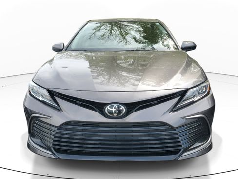 Used 2024 Toyota Camry LE image 2