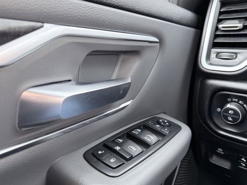 Used 2019 RAM 1500 Big Horn image 12