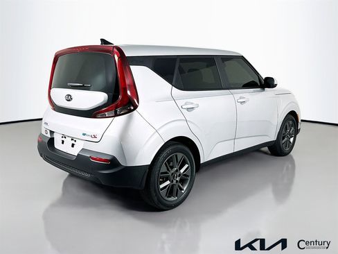Used 2021 Kia Soul S FWD image 5