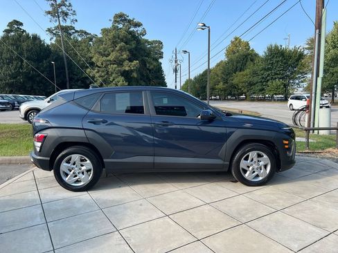Used 2024 Hyundai Kona SE FWD image 4