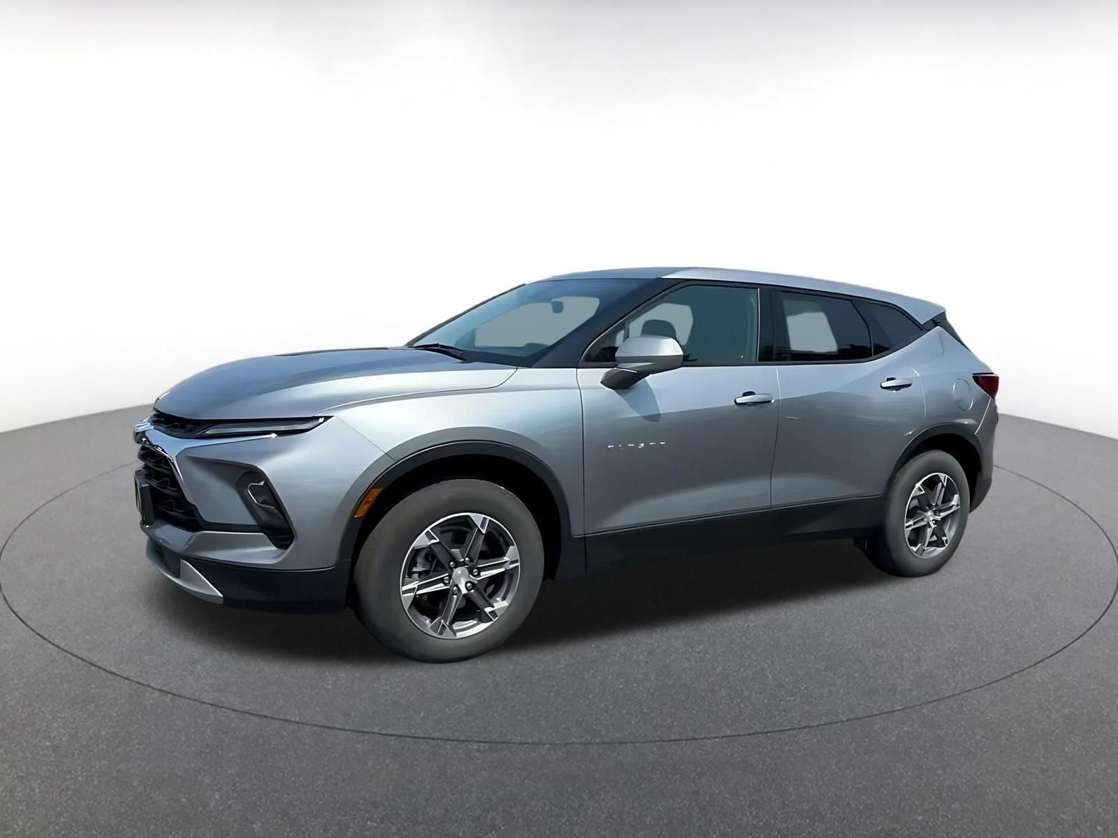 Used 2025 Chevrolet Blazer LT FWD image 7