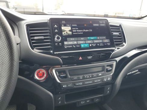 Certified 2025 Honda Ridgeline Black Edition image 25