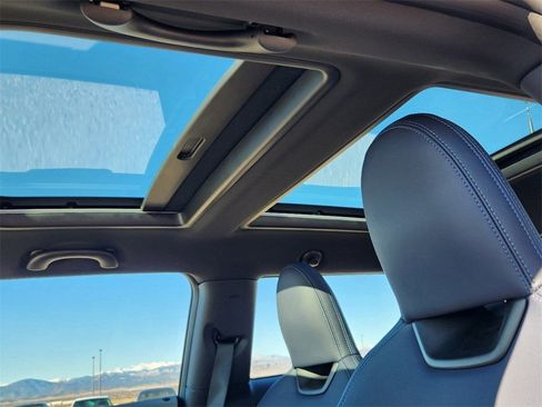 Used 2025 MINI Cooper 2-Door Hardtop image 35