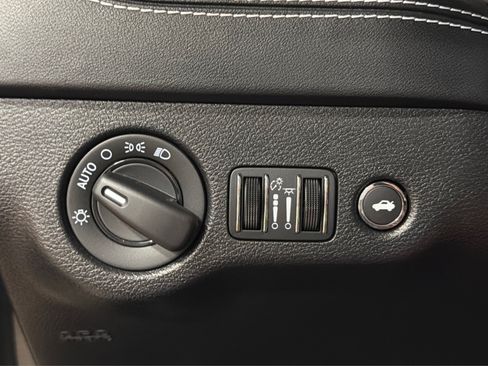 Used 2023 Dodge Charger SRT Hellcat w/ Harman/Kardon Audio Group RWD image 21