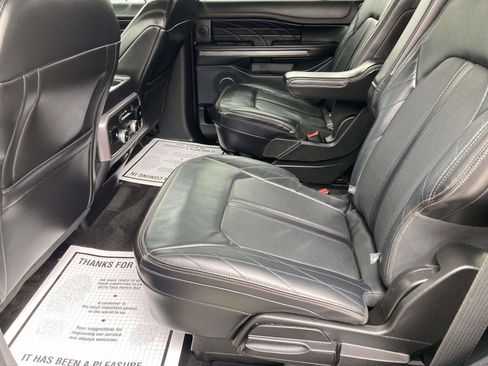 Used 2021 Ford Expedition Platinum image 17
