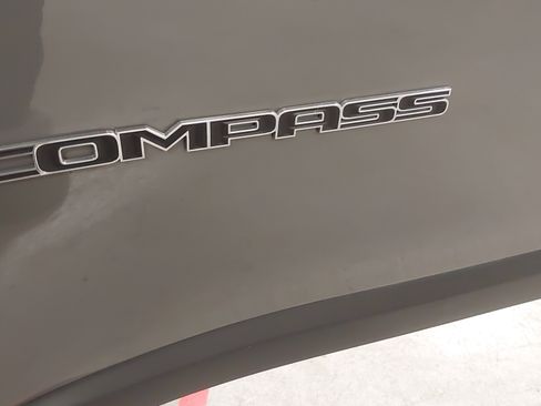 Used 2023 Jeep Compass Latitude w/ Convenience Group AWD/4WD image 32