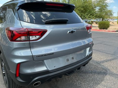 Used 2021 Chevrolet TrailBlazer RS w/ Sun and Liftgate Package FWD image 22