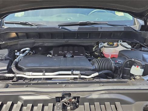 Used 2023 Chevrolet Silverado 1500 Custom AWD/4WD image 26