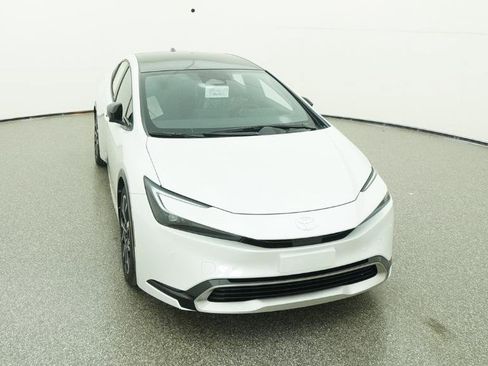 New 2026 Toyota Prius Plug-In Hybrid image 32