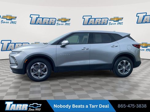 Used 2025 Chevrolet Blazer LT AWD/4WD image 5