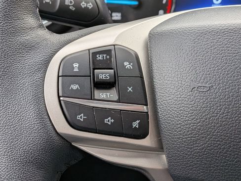 Certified 2023 Ford Explorer XLT w/ Equipment Group 202A image 29