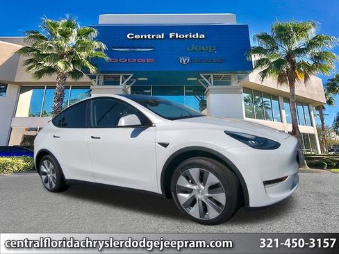 Used 2023 Tesla Model Y Long Range image 1