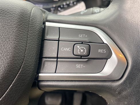 Used 2022 Jeep Compass Latitude image 16