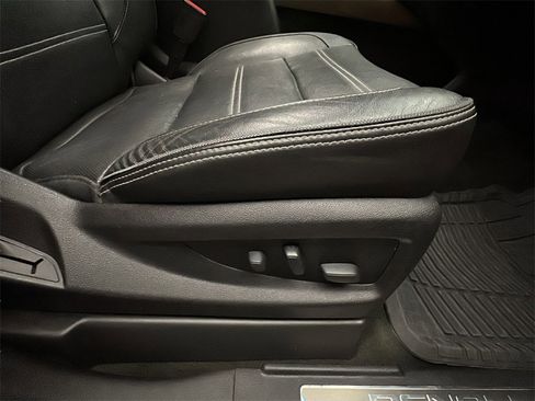 Used 2018 GMC Yukon Denali w/ Open Road Package image 20