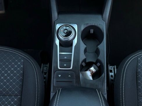 Used 2025 Ford Escape Active w/ Cold Weather Package AWD/4WD image 18