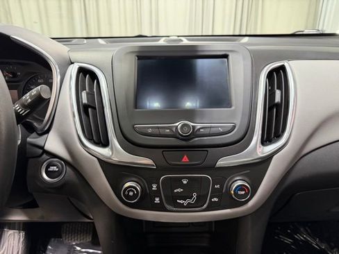 Used 2020 Chevrolet Equinox LS FWD image 13
