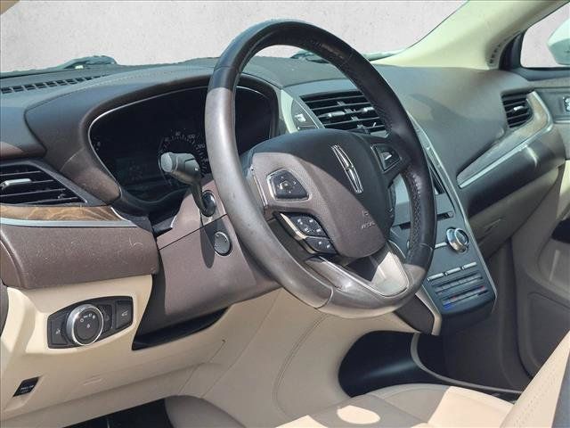 Used 2018 Lincoln MKC Reserve FWD image 8