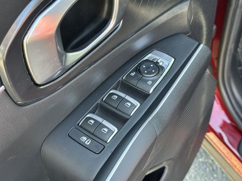 Used 2023 Kia Sorento LX image 16