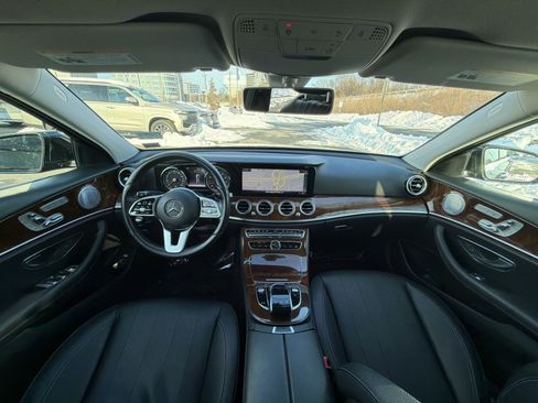 Used 2019 Mercedes-Benz E 300 E 300 image 22