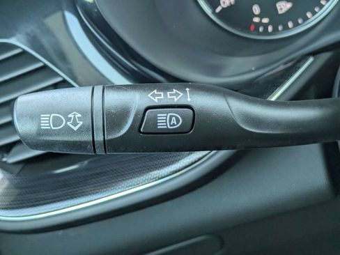 Used 2023 Buick Envision Essence w/ Sport Touring Package AWD/4WD image 30