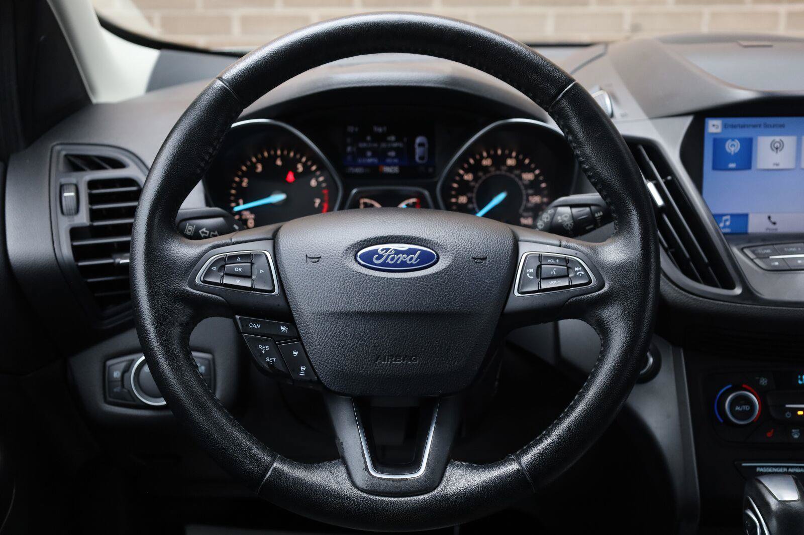Used 2019 Ford Escape SEL FWD image 31