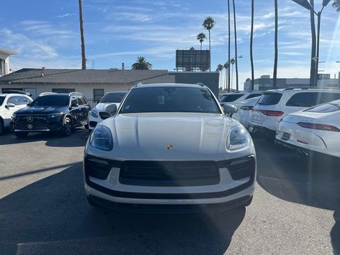 Used 2024 Porsche Macan AWD/4WD image 2
