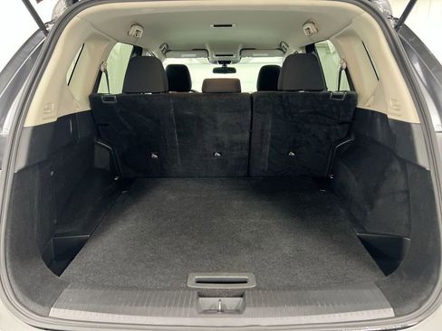 Used 2024 Nissan Rogue S FWD image 23