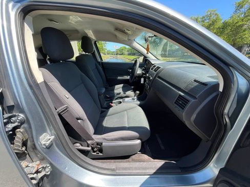 Used 2010 Dodge Avenger SXT FWD image 25
