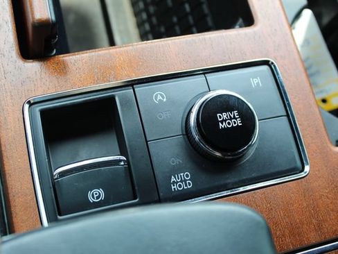Certified 2023 Lincoln Navigator Black Label AWD/4WD image 30