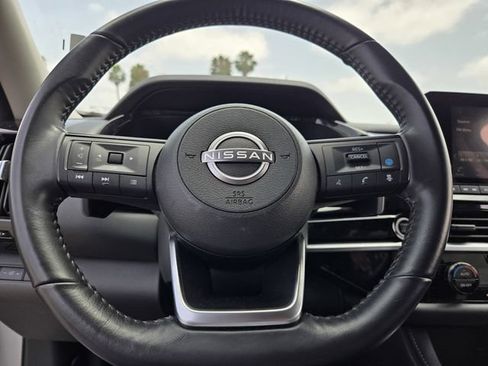 Used 2024 Nissan Pathfinder SV FWD image 22