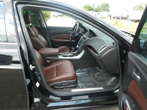 Used 2016 Acura TLX FWD image 26