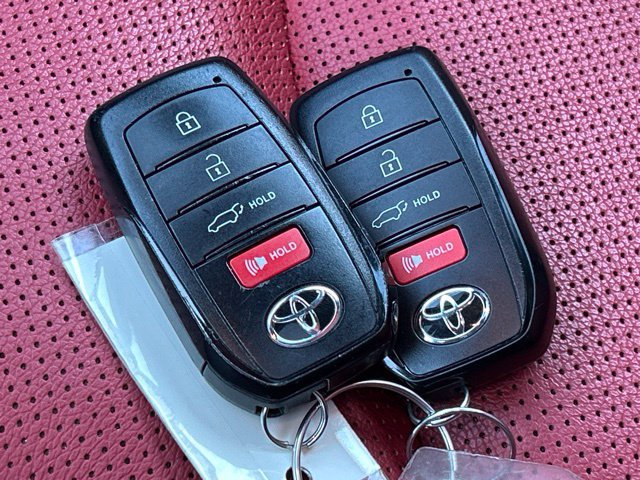 Used 2024 Toyota Highlander XSE AWD/4WD image 73