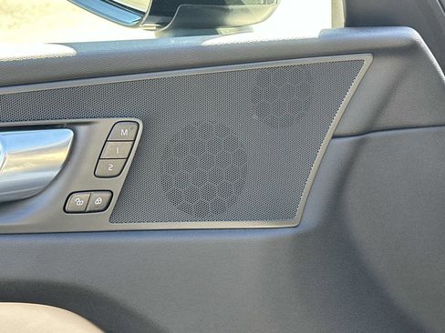 Certified 2026 Volvo XC60 B5 Plus w/ Protection Package Premier image 16