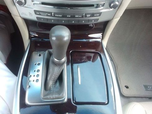 Used 2014 INFINITI Q70 3.7 w/ Premium Package AWD/4WD image 12