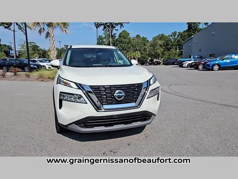 Used 2021 Nissan Rogue SV image 18