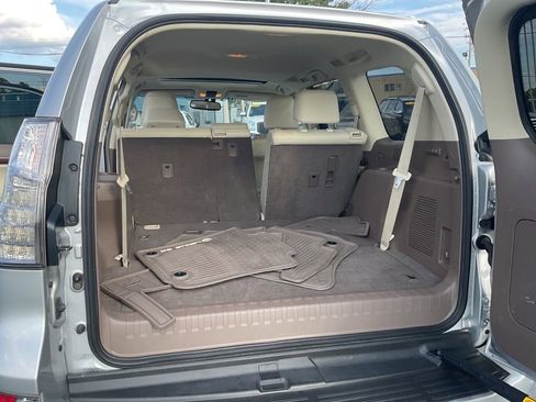 Used 2015 Lexus GX 460 image 30