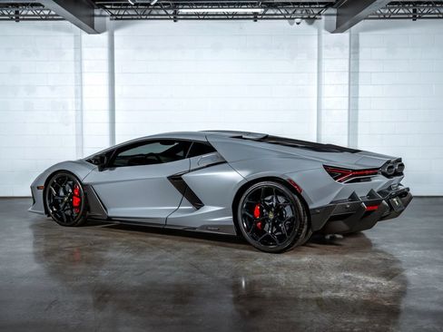 Used 2024 Lamborghini Revuelto AWD/4WD image 9