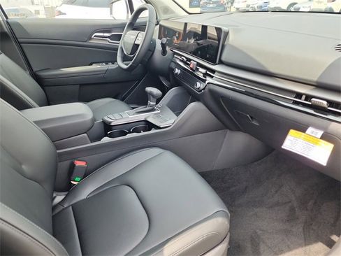 New 2026 Kia Sportage EX image 16