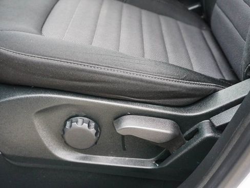 Used 2022 Ford Edge SE w/ Black Appearance Package image 13