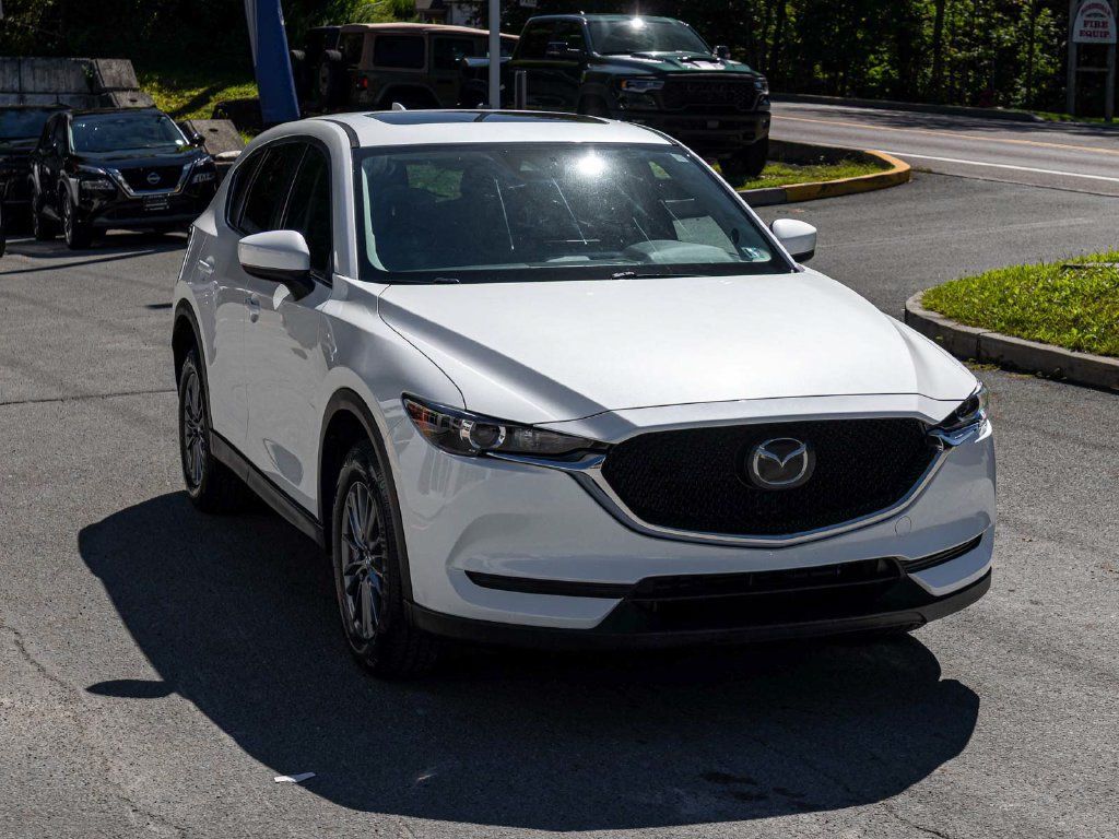 Used 2021 MAZDA CX-5 Touring w/ Touring Preferred SV Package AWD/4WD image 3