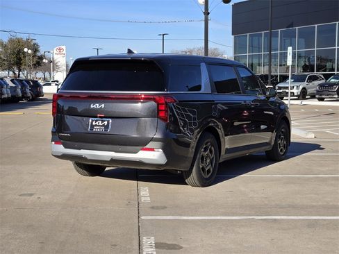 New 2026 Kia Carnival image 4