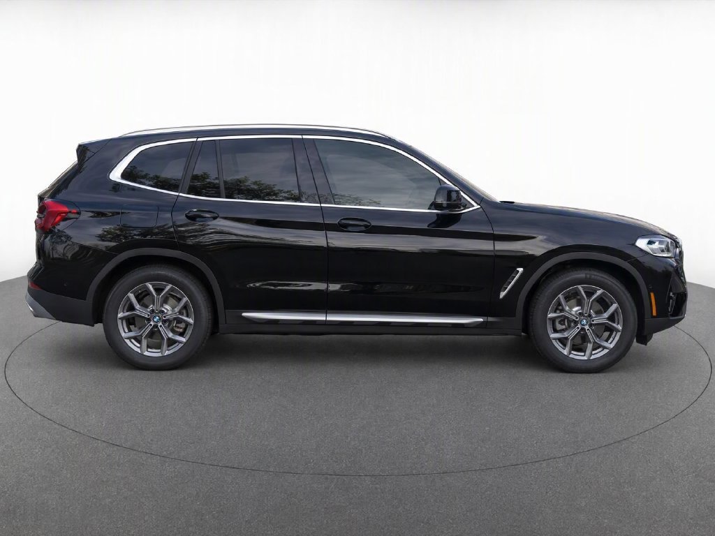 Certified 2024 BMW X3 xDrive30i w/ Premium Package AWD/4WD image 7