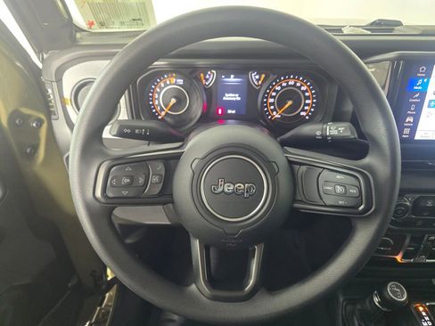 New 2026 Jeep Gladiator Sport image 18