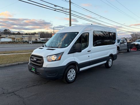 Used 2020 Ford Transit 150 XL image 3