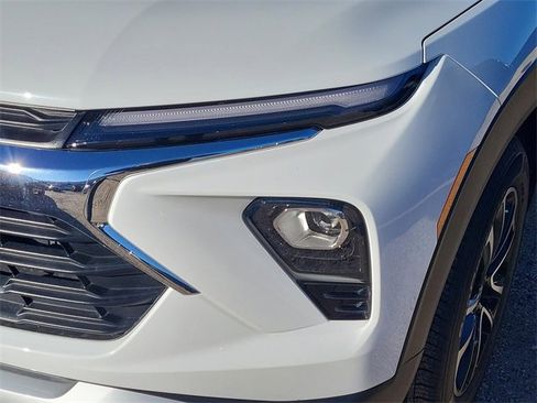 Used 2024 Chevrolet TrailBlazer LT image 4