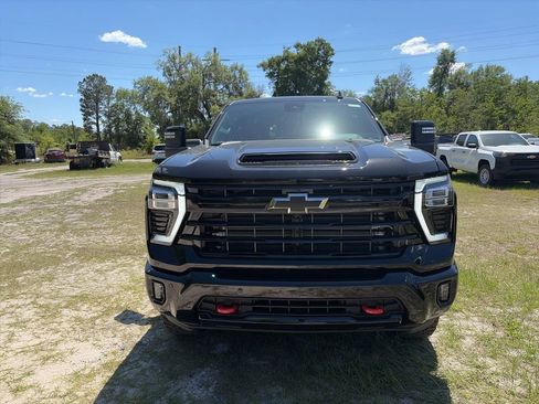 New 2026 Chevrolet Silverado 2500 LTZ w/ LTZ Plus Package AWD/4WD image 2